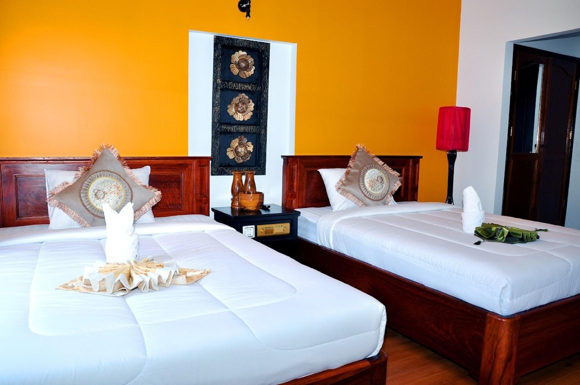 Vimean Sovannaphoum Resort Battambang Esterno foto