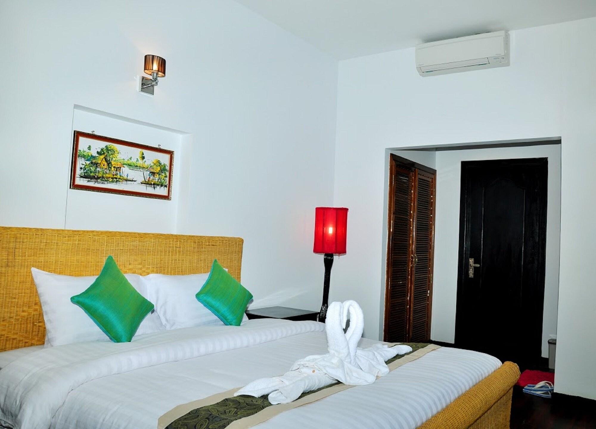 Vimean Sovannaphoum Resort Battambang Esterno foto