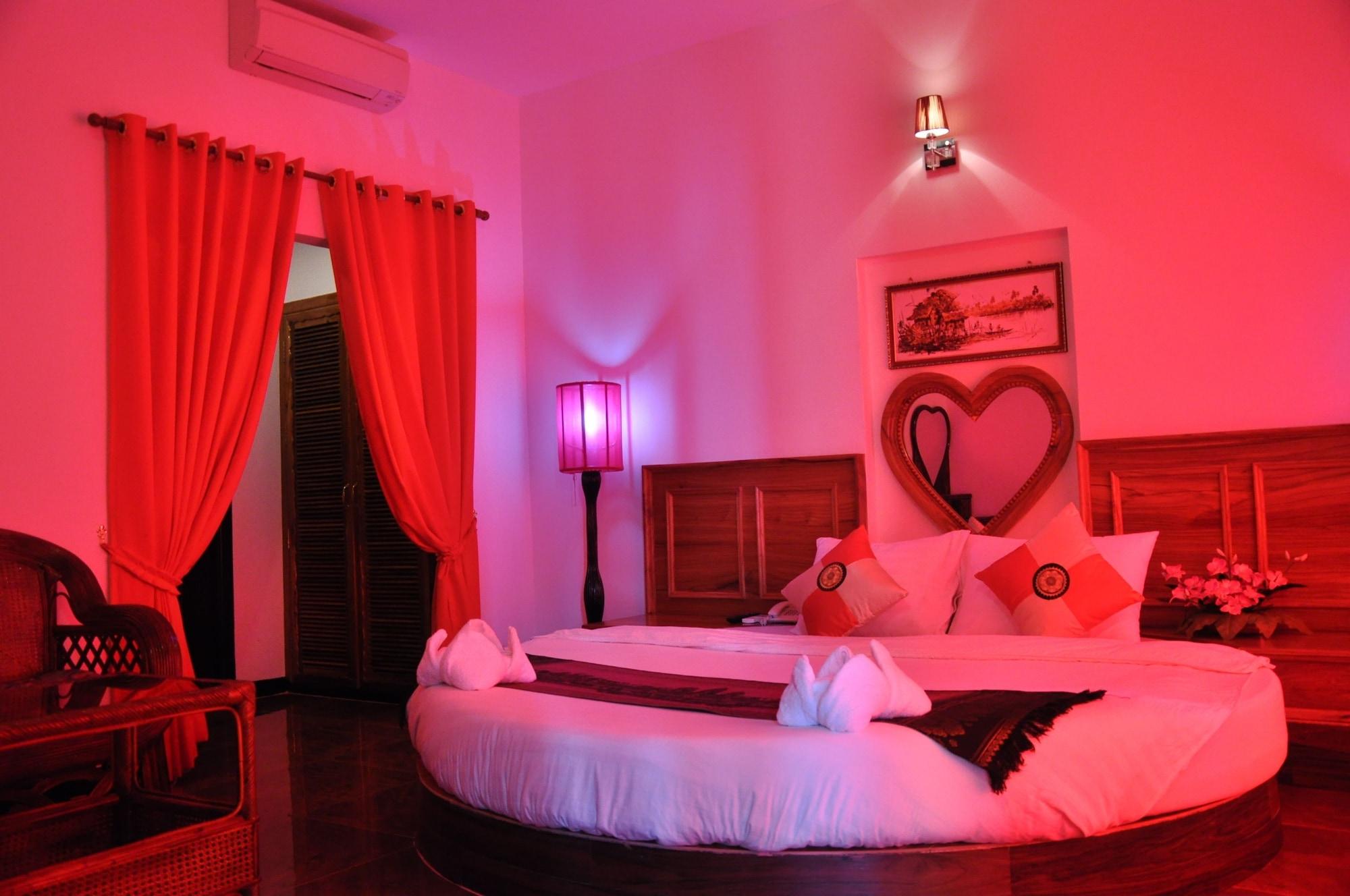 Vimean Sovannaphoum Resort Battambang Esterno foto